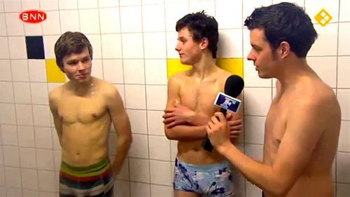 Sports reporter showers with dutch