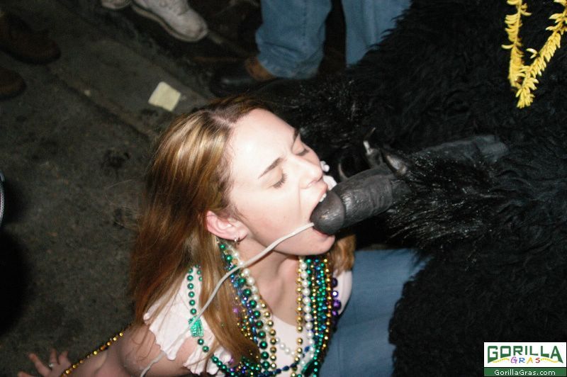 Gorilla love sexy women sex photos