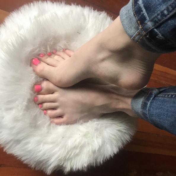 Snicky S. reccomend tiny feet new pedicure time