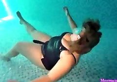 Underwater chubby
