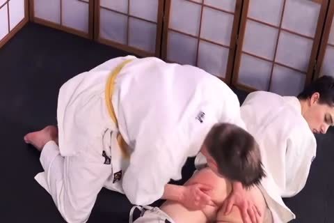 Nude judo