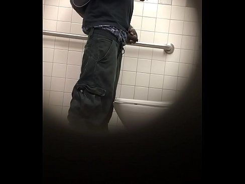 Tornado reccomend guy peeing urinal